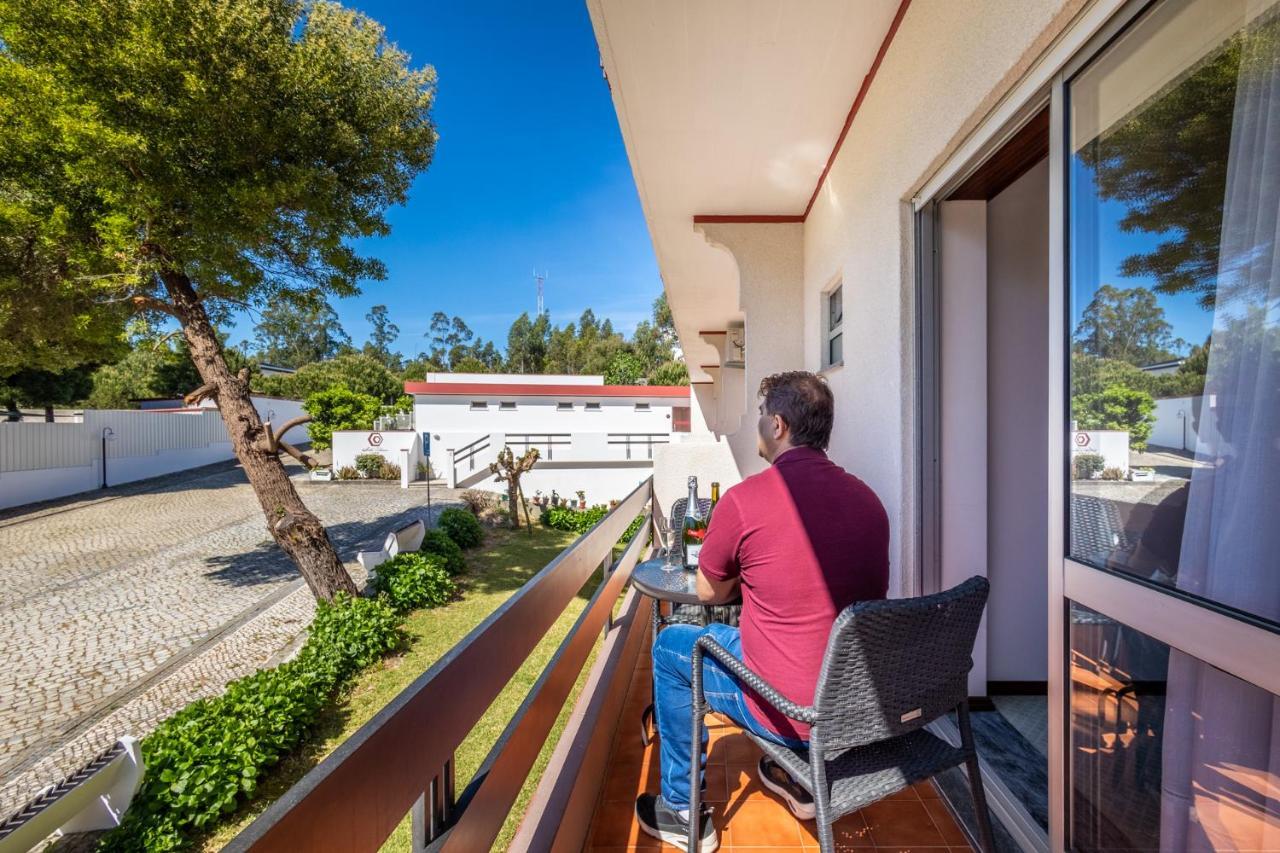 Hotel Colmeia Monte Real Exterior photo